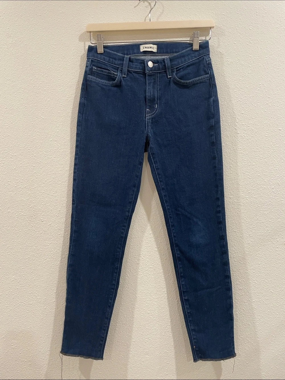 L’AGENCE Straight Leg Blue Jeans Size 25 Classic Quiet Luxury